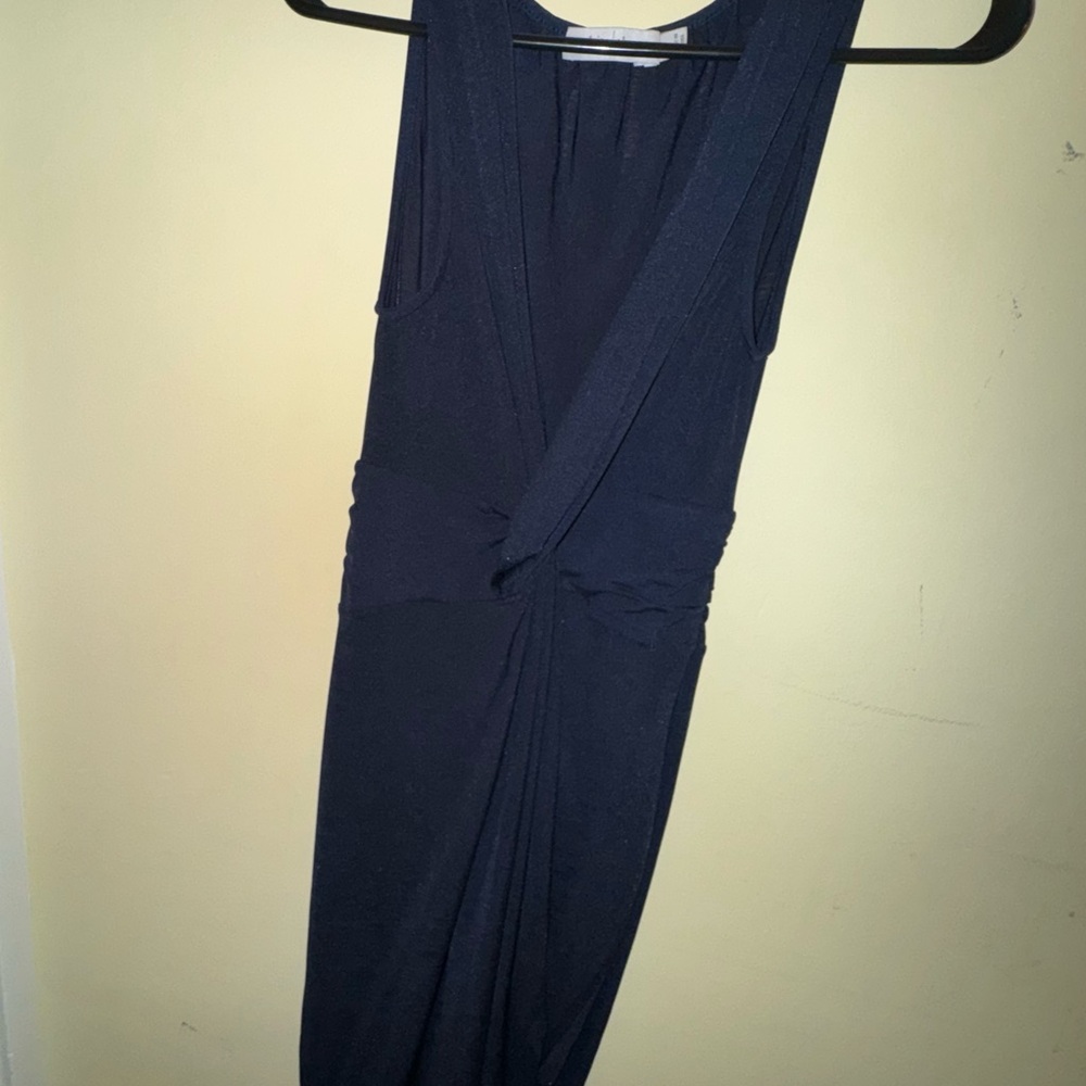 Elegant Navy Blue Sleeveless Dress